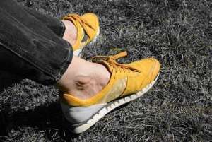 穿鞋外侧磨损的原因 穿鞋外侧磨损怎么矫正